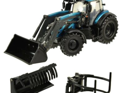 Britains 43352 Valtra T234 Tractor with Frontloader and accessories