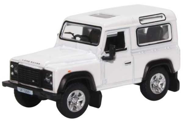 Oxford Diecast 76LRDF012 Land Rover Defender 90 Station Wagon White (HK Reg) 1/76 scale