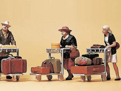 Preiser 10459 Travellers with Luggage Carts HO Gauge Figures