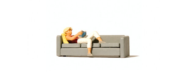 Preiser 28179 Woman Reading on Sofa Figure HO Scale